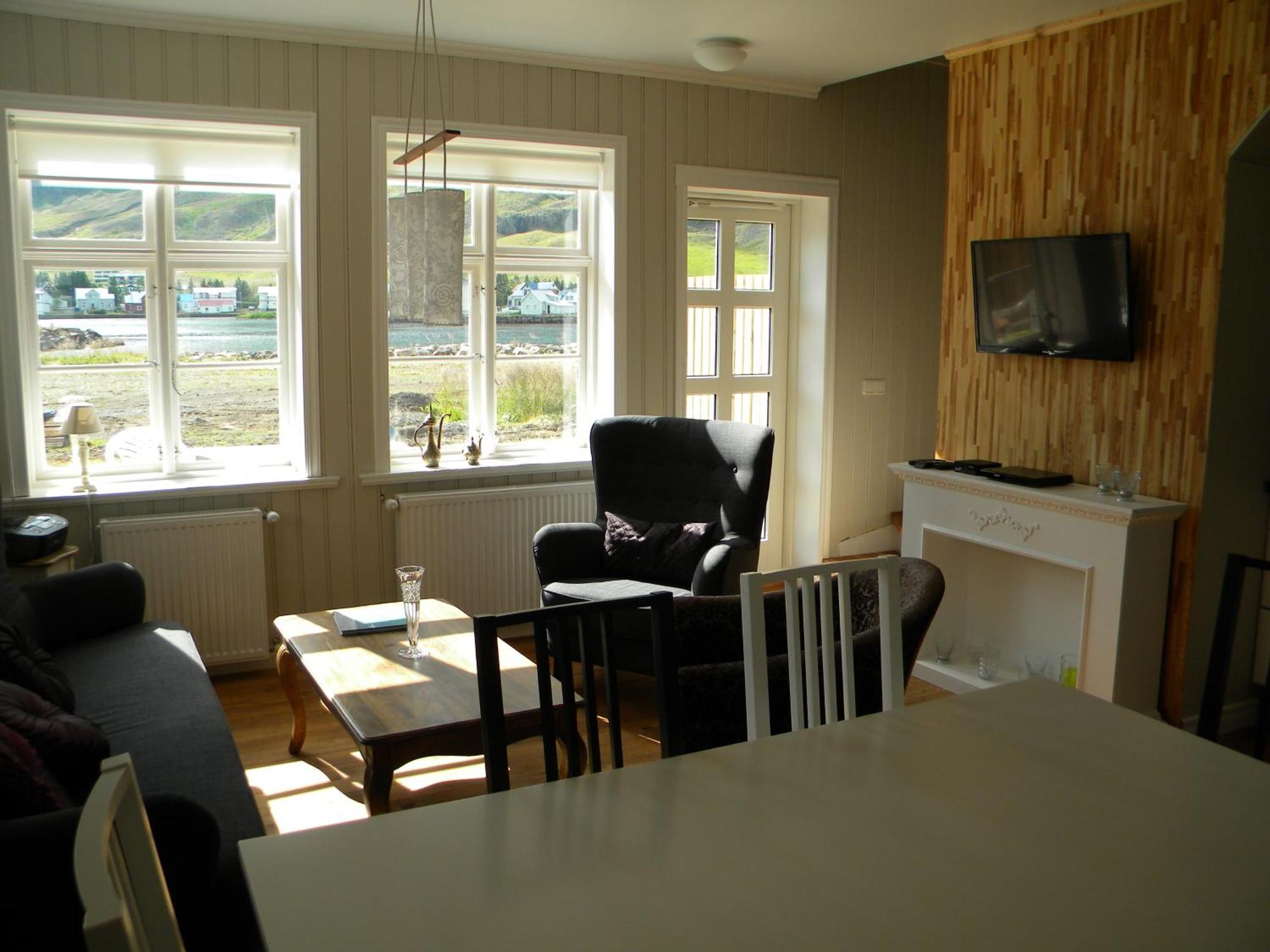 Lonsleira Apartments Seyðisfjörður Oda fotoğraf