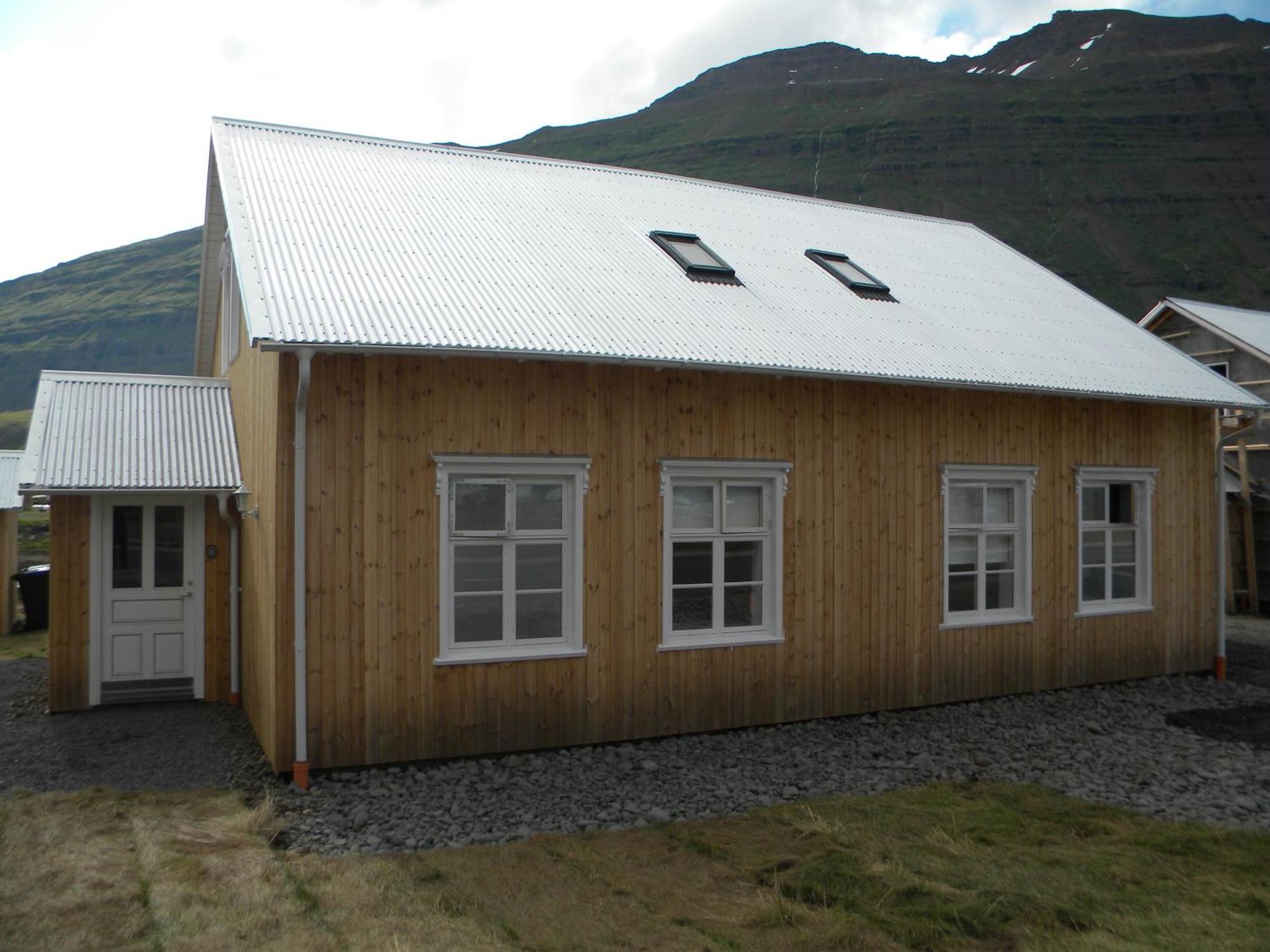 Lonsleira Apartments Seyðisfjörður Oda fotoğraf