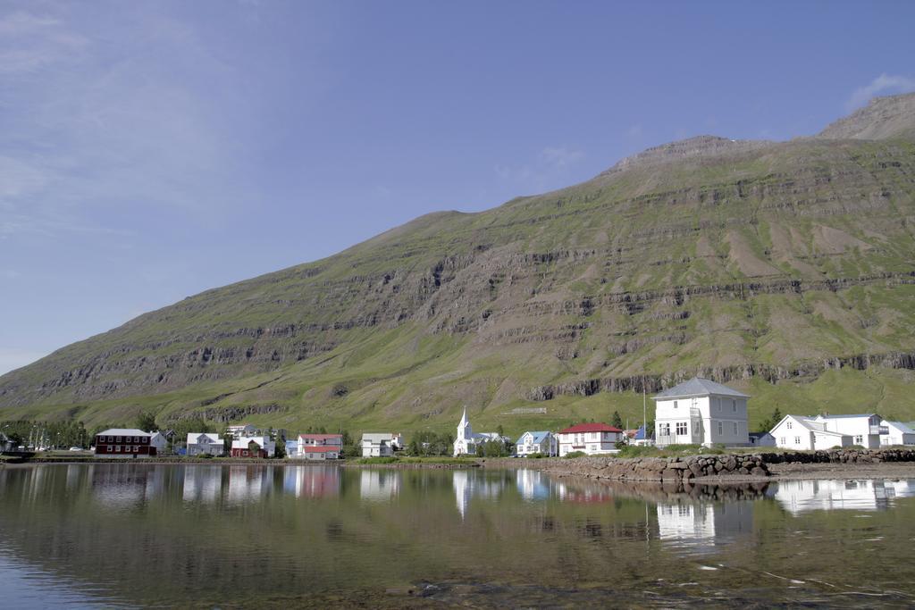 Lonsleira Apartments Seyðisfjörður Oda fotoğraf